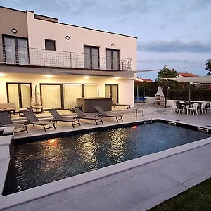 Piante - Pool, Whirlpool Villa Antonci (Porec)